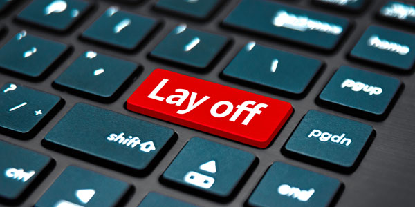 带有裁员字样的键盘